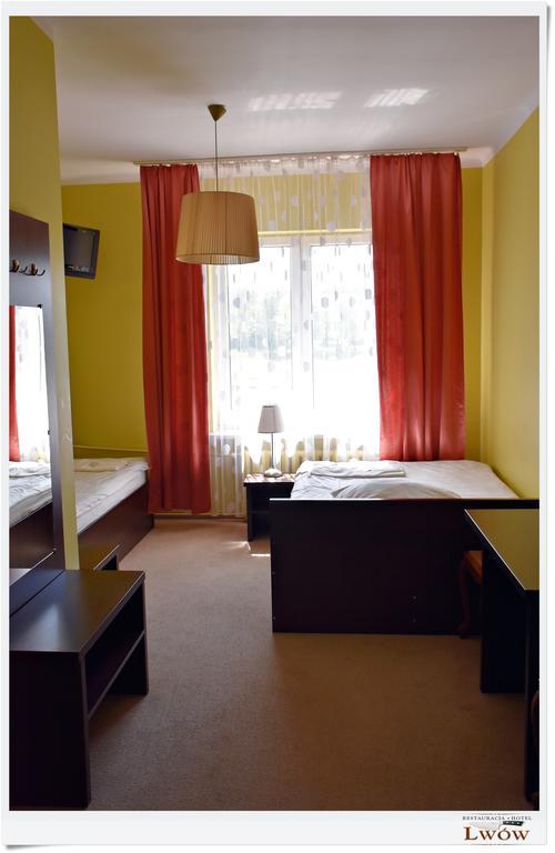 Lwow Bed & Breakfast เฮลม์ ห้อง รูปภาพ